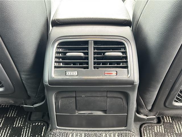 A5スポーツバック 2.0TFSIクワトロ 純正ナビ 本革シート スペアキー ETC 純正18インチアルミ(37枚目)