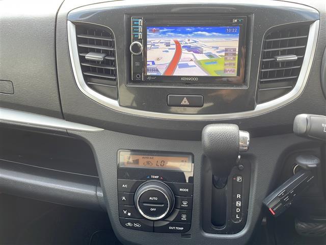 ワゴンＲスティングレー Ｘ　社外ナビ　ＤＶＤ再生　ディスチャージ　スマートキー　プッシュスタート　純正１４インチＡＷ　ＥＴＣ（3枚目）