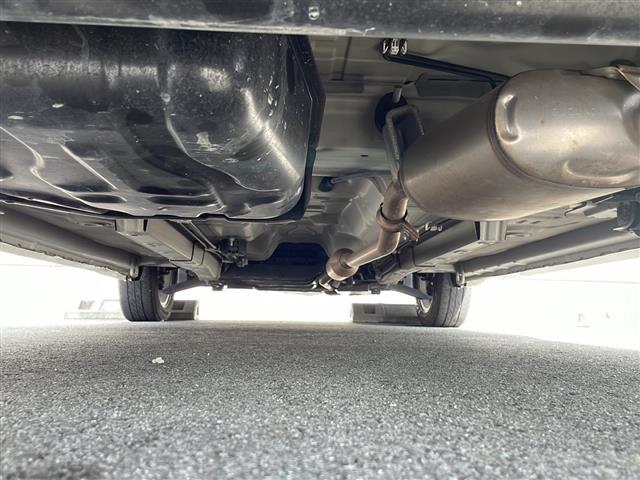 ワゴンＲスティングレー Ｘ　社外ナビ　ＤＶＤ再生　ディスチャージ　スマートキー　プッシュスタート　純正１４インチＡＷ　ＥＴＣ（4枚目）