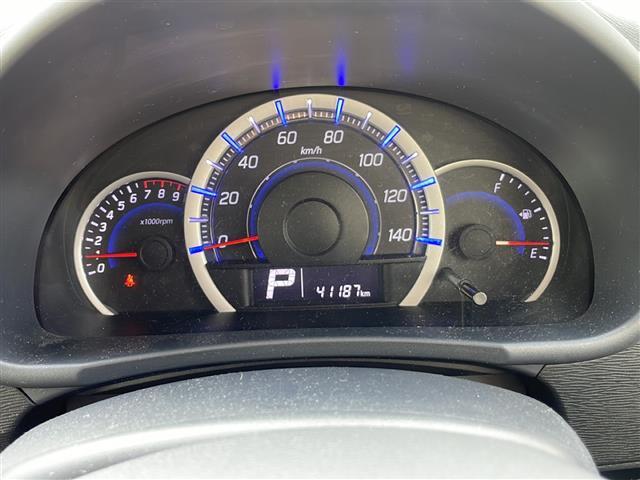 ワゴンＲスティングレー Ｘ　社外ナビ　ＤＶＤ再生　ディスチャージ　スマートキー　プッシュスタート　純正１４インチＡＷ　ＥＴＣ（5枚目）