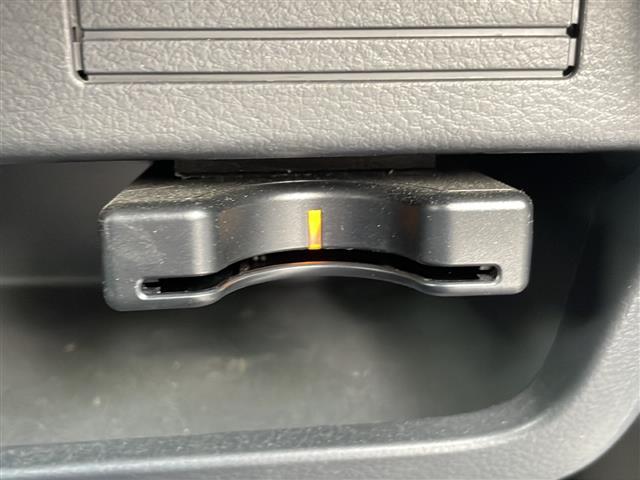 ワゴンＲスティングレー Ｘ　社外ナビ　ＤＶＤ再生　ディスチャージ　スマートキー　プッシュスタート　純正１４インチＡＷ　ＥＴＣ（12枚目）