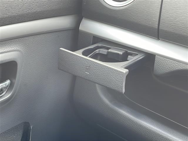 ワゴンＲスティングレー Ｘ　社外ナビ　ＤＶＤ再生　ディスチャージ　スマートキー　プッシュスタート　純正１４インチＡＷ　ＥＴＣ（18枚目）