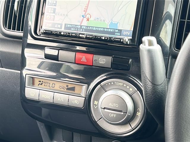 タント カスタムRS 社外ナビ 地デジTV 左パワースライドドア バックカメラ スマートキー パワースライドドア ディスチャージヘッドライト 純正15インチAW フォグランプ(10枚目)