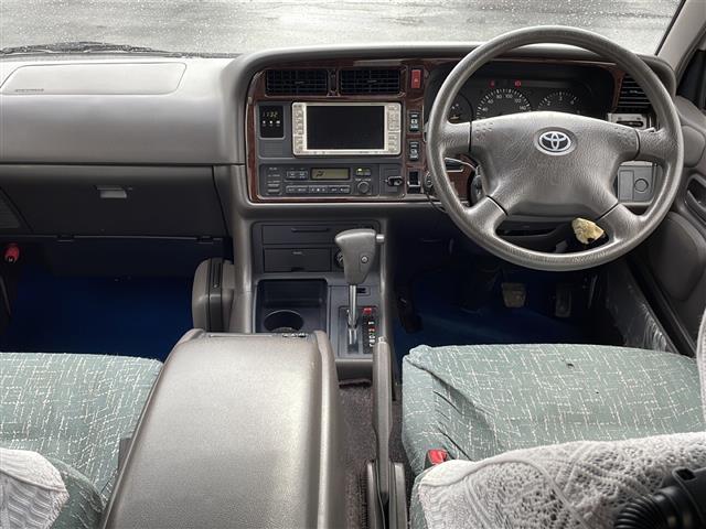 ハイエースワゴン リビングサルーンEX ワンオーナー サンルーフ 4WD ディーゼルターボ 純正ナビ 地デジTV バックカメラ ETC キーレス スライドドア スペアキー 保証書 取説(2枚目)