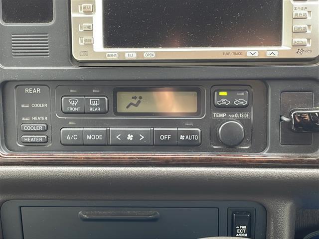 ハイエースワゴン リビングサルーンEX ワンオーナー サンルーフ 4WD ディーゼルターボ 純正ナビ 地デジTV バックカメラ ETC キーレス スライドドア スペアキー 保証書 取説(7枚目)