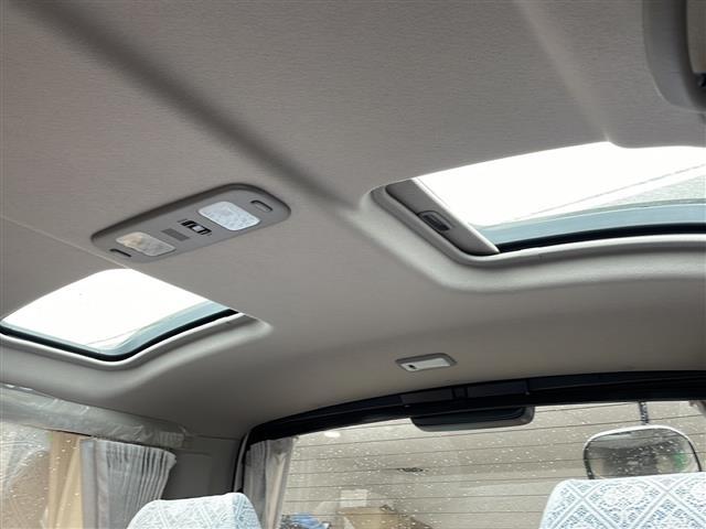 ハイエースワゴン リビングサルーンEX ワンオーナー サンルーフ 4WD ディーゼルターボ 純正ナビ 地デジTV バックカメラ ETC キーレス スライドドア スペアキー 保証書 取説(15枚目)