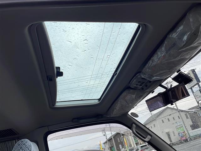 ハイエースワゴン リビングサルーンEX ワンオーナー サンルーフ 4WD ディーゼルターボ 純正ナビ 地デジTV バックカメラ ETC キーレス スライドドア スペアキー 保証書 取説(17枚目)