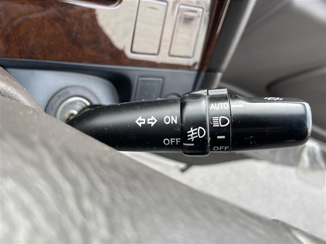 ハイエースワゴン リビングサルーンEX ワンオーナー サンルーフ 4WD ディーゼルターボ 純正ナビ 地デジTV バックカメラ ETC キーレス スライドドア スペアキー 保証書 取説(20枚目)