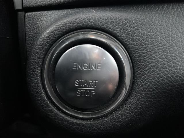 Cクラス C200ブルーエフィシェンシーアバンギャルド メーカーナビ キーレスゴー 純正17インチAW バックカメラ スマートキー ETC ディスチャージ レザーシート パワーシート ドライブレコーダー(15枚目)