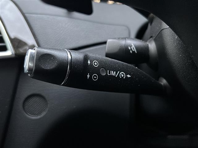 Cクラス C200ブルーエフィシェンシーアバンギャルド メーカーナビ キーレスゴー 純正17インチAW バックカメラ スマートキー ETC ディスチャージ レザーシート パワーシート ドライブレコーダー(20枚目)