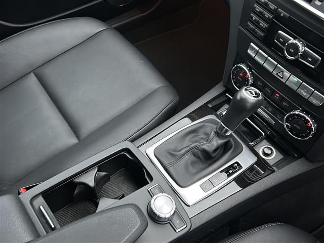 Cクラス C200ブルーエフィシェンシーアバンギャルド メーカーナビ キーレスゴー 純正17インチAW バックカメラ スマートキー ETC ディスチャージ レザーシート パワーシート ドライブレコーダー(22枚目)