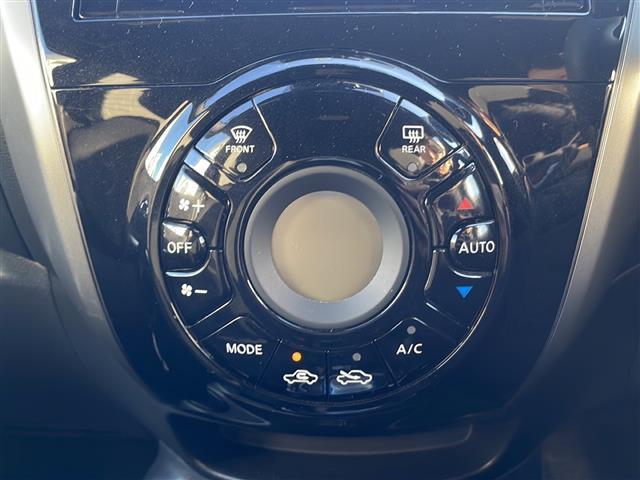 ノート e-パワーオーテック 純正ナビ エマージェンシーブレーキ 地デジTV CD DVD Bluetooth 純正15インチAW LEDヘッドライト スマートキー ETC ドライブレコーダー コーナーセンサー 保証書 取説(9枚目)