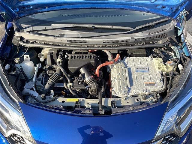 ノート e-パワーオーテック 純正ナビ エマージェンシーブレーキ 地デジTV CD DVD Bluetooth 純正15インチAW LEDヘッドライト スマートキー ETC ドライブレコーダー コーナーセンサー 保証書 取説(41枚目)