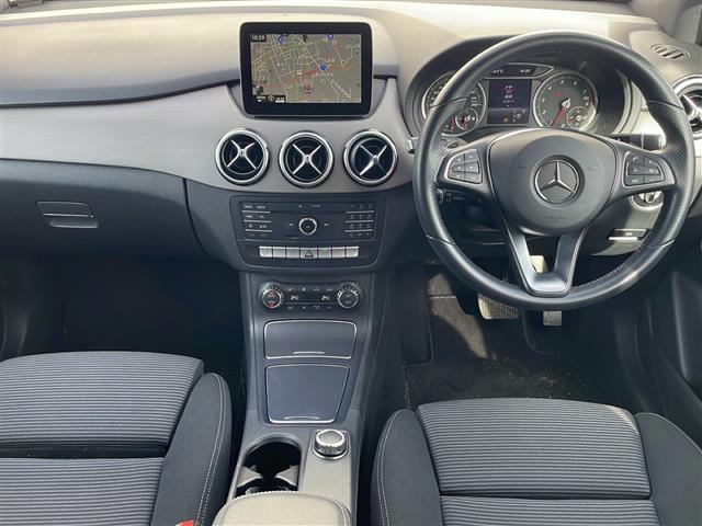 Ｂクラス 　純正ナビ　バックカメラ　キーレスゴー　純正１６インチＡＷ　ＬＥＤヘッドライト　シートヒーター　ＣＤ　Ｂｌｕｅｔｏｏｔｈ　ディスタンスパイロット　ブラインドスポットモニター（2枚目）