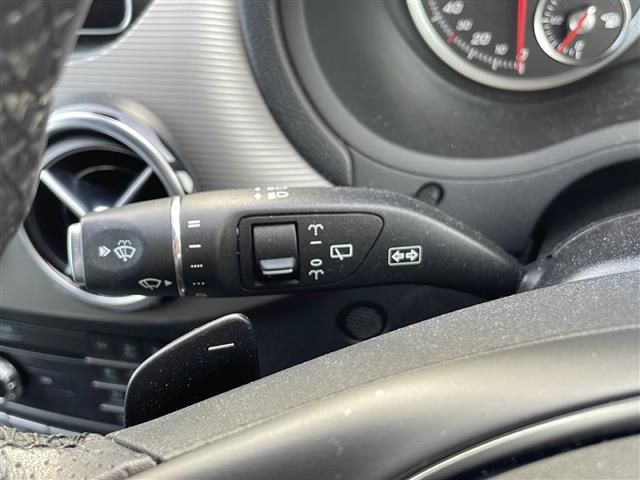Ｂクラス 　純正ナビ　バックカメラ　キーレスゴー　純正１６インチＡＷ　ＬＥＤヘッドライト　シートヒーター　ＣＤ　Ｂｌｕｅｔｏｏｔｈ　ディスタンスパイロット　ブラインドスポットモニター（10枚目）