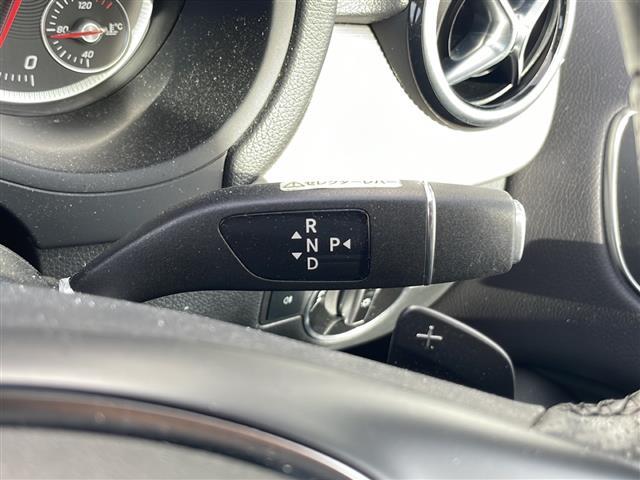 Ｂクラス 　純正ナビ　バックカメラ　キーレスゴー　純正１６インチＡＷ　ＬＥＤヘッドライト　シートヒーター　ＣＤ　Ｂｌｕｅｔｏｏｔｈ　ディスタンスパイロット　ブラインドスポットモニター（11枚目）