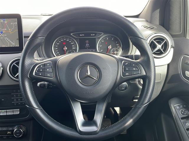 Ｂクラス 　純正ナビ　バックカメラ　キーレスゴー　純正１６インチＡＷ　ＬＥＤヘッドライト　シートヒーター　ＣＤ　Ｂｌｕｅｔｏｏｔｈ　ディスタンスパイロット　ブラインドスポットモニター（15枚目）