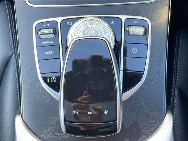 Ｃクラスステーションワゴン Ｃ２２０ｄ　ステーションワゴンローレウスエディション　サンルーフ　キーレスゴー　レザーシート　シートヒーター　パワーシート　パワーバックドア　純正ナビ　地デジＴＶ　ＣＤ　ＤＶＤ　Ｂｌｕｅｔｏｏｔｈ　純正１８インチＡＷ　ＬＥＤヘッドライト　バックカメラ（11枚目）