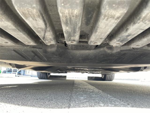 Ｃクラスステーションワゴン Ｃ２２０ｄ　ステーションワゴンローレウスエディション　サンルーフ　キーレスゴー　レザーシート　シートヒーター　パワーシート　パワーバックドア　純正ナビ　地デジＴＶ　ＣＤ　ＤＶＤ　Ｂｌｕｅｔｏｏｔｈ　純正１８インチＡＷ　ＬＥＤヘッドライト　バックカメラ（38枚目）