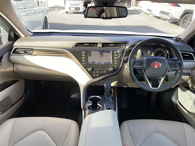 カムリ Ｇレザーパッケージ　純正ナビ／地デジＴＶ　レザーシート　シートヒーター　セーフティセンス　ドライブレコーダー　バックカメラ　ＣＤ　Ｂｌｕｅｔｏｏｔｈ　純正１８インチＡＷ　スマートキー　スペアキー　ＬＥＤヘッドライト（2枚目）