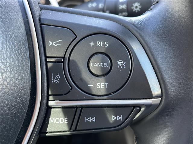 カムリ Ｇレザーパッケージ　純正ナビ／地デジＴＶ　レザーシート　シートヒーター　セーフティセンス　ドライブレコーダー　バックカメラ　ＣＤ　Ｂｌｕｅｔｏｏｔｈ　純正１８インチＡＷ　スマートキー　スペアキー　ＬＥＤヘッドライト（10枚目）