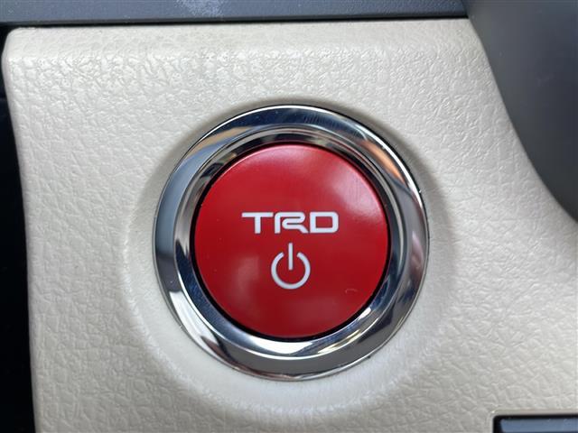 カムリ Ｇレザーパッケージ　純正ナビ／地デジＴＶ　レザーシート　シートヒーター　セーフティセンス　ドライブレコーダー　バックカメラ　ＣＤ　Ｂｌｕｅｔｏｏｔｈ　純正１８インチＡＷ　スマートキー　スペアキー　ＬＥＤヘッドライト（16枚目）