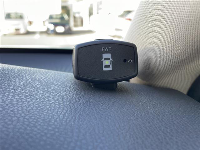 カムリ Ｇレザーパッケージ　純正ナビ／地デジＴＶ　レザーシート　シートヒーター　セーフティセンス　ドライブレコーダー　バックカメラ　ＣＤ　Ｂｌｕｅｔｏｏｔｈ　純正１８インチＡＷ　スマートキー　スペアキー　ＬＥＤヘッドライト（17枚目）