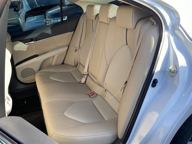 カムリ Ｇレザーパッケージ　純正ナビ／地デジＴＶ　レザーシート　シートヒーター　セーフティセンス　ドライブレコーダー　バックカメラ　ＣＤ　Ｂｌｕｅｔｏｏｔｈ　純正１８インチＡＷ　スマートキー　スペアキー　ＬＥＤヘッドライト（25枚目）