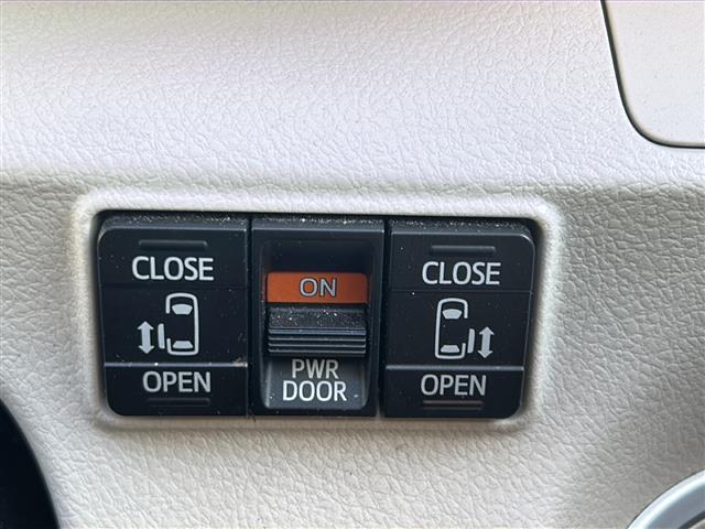 シエンタ ハイブリッドG セーフティセンス 両側パワースライドドア 純正ナビ 地デジTV バックカメラ シートヒーター オートハイビーム CD DVD Bluetooth スマートキー LEDヘッドライト(3枚目)