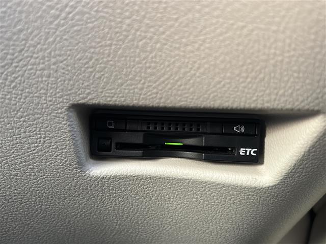 シエンタ ハイブリッドG セーフティセンス 両側パワースライドドア 純正ナビ 地デジTV バックカメラ シートヒーター オートハイビーム CD DVD Bluetooth スマートキー LEDヘッドライト(14枚目)