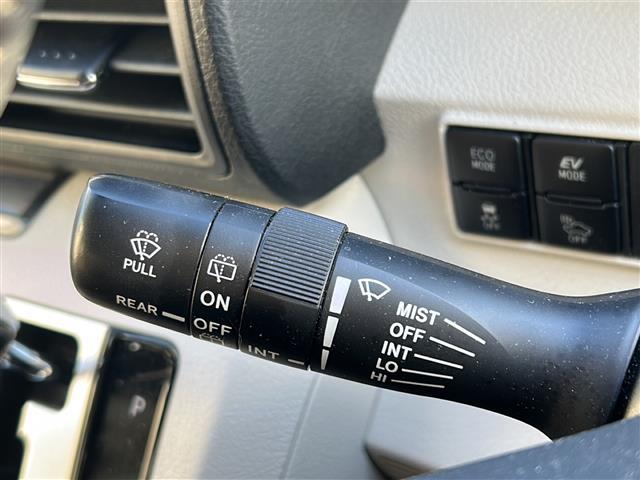 シエンタ ハイブリッドG セーフティセンス 両側パワースライドドア 純正ナビ 地デジTV バックカメラ シートヒーター オートハイビーム CD DVD Bluetooth スマートキー LEDヘッドライト(15枚目)