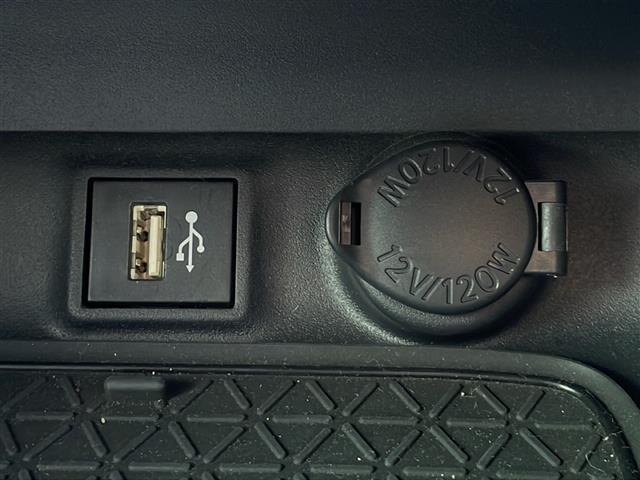 RAV4 ハイブリッドアドベンチャー 10.5インチナビ 地デジTV 大型サンルーフ 全周囲カメラ TRDフロントロアガーニッシュ デジタルインナーミラー 純正19インチAW ブラインドスポットモニター 2.0ETC TRDマッドフラップ(13枚目)