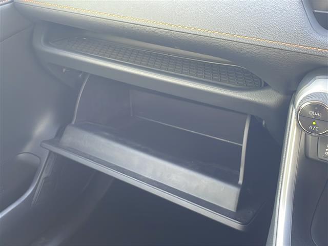 RAV4 ハイブリッドアドベンチャー 10.5インチナビ 地デジTV 大型サンルーフ 全周囲カメラ TRDフロントロアガーニッシュ デジタルインナーミラー 純正19インチAW ブラインドスポットモニター 2.0ETC TRDマッドフラップ(19枚目)