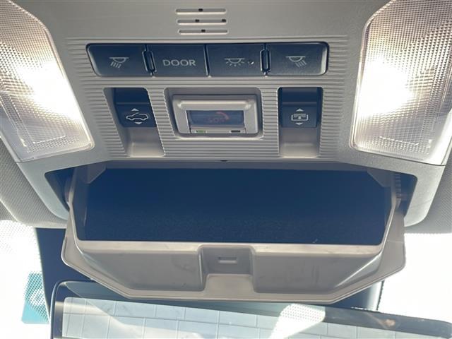 RAV4 ハイブリッドアドベンチャー 10.5インチナビ 地デジTV 大型サンルーフ 全周囲カメラ TRDフロントロアガーニッシュ デジタルインナーミラー 純正19インチAW ブラインドスポットモニター 2.0ETC TRDマッドフラップ(21枚目)