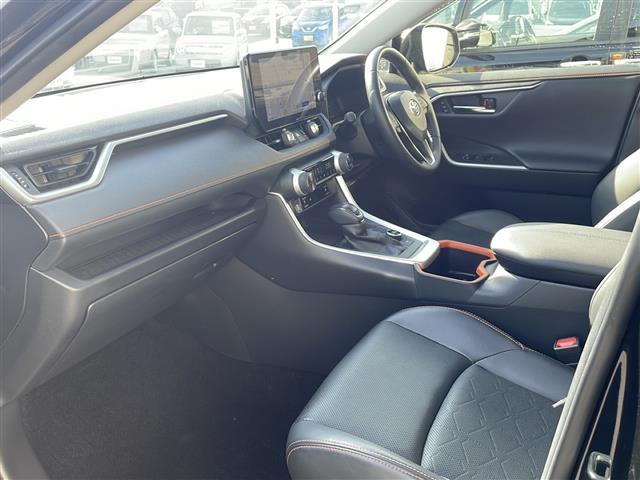 RAV4 ハイブリッドアドベンチャー 10.5インチナビ 地デジTV 大型サンルーフ 全周囲カメラ TRDフロントロアガーニッシュ デジタルインナーミラー 純正19インチAW ブラインドスポットモニター 2.0ETC TRDマッドフラップ(23枚目)