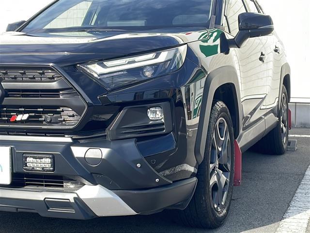 RAV4 ハイブリッドアドベンチャー 10.5インチナビ 地デジTV 大型サンルーフ 全周囲カメラ TRDフロントロアガーニッシュ デジタルインナーミラー 純正19インチAW ブラインドスポットモニター 2.0ETC TRDマッドフラップ(30枚目)
