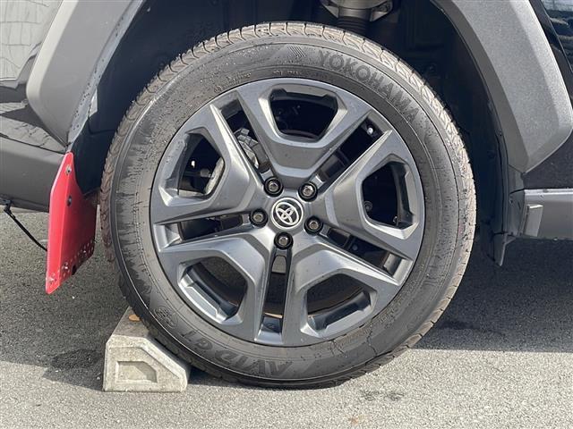 RAV4 ハイブリッドアドベンチャー 10.5インチナビ 地デジTV 大型サンルーフ 全周囲カメラ TRDフロントロアガーニッシュ デジタルインナーミラー 純正19インチAW ブラインドスポットモニター 2.0ETC TRDマッドフラップ(39枚目)