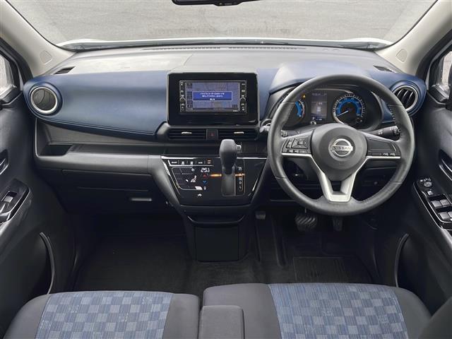 デイズ ハイウェイスター　Ｇターボ　純正ナビ　地デジＴＶ　アラウンドビューモニター　エマージェンシーブレーキ　ＬＥＤヘッドライト　フォグランプ　スマートキー　アイドリングストップ　純正１５インチＡＷ（2枚目）