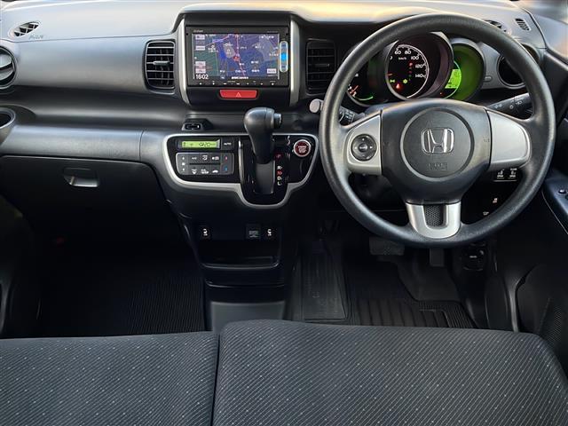 N-BOX G SSパッケージ 両側パワースライド 純正ナビ ワンセグTV 前席シートヒーター ディスチャージヘッドライト ステアリングスイッチ 衝突軽減ブレーキ スマートキー オートライト 純正14インチAW(2枚目)