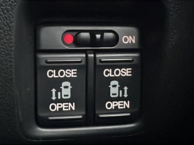 N-BOX G SSパッケージ 両側パワースライド 純正ナビ ワンセグTV 前席シートヒーター ディスチャージヘッドライト ステアリングスイッチ 衝突軽減ブレーキ スマートキー オートライト 純正14インチAW(14枚目)