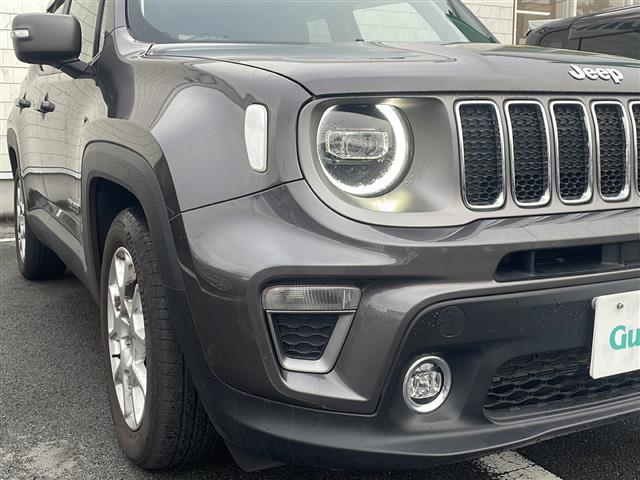 ジープ・レネゲード リミテッド 純正ナビ 地デジTV 前車追従クルーズコントロール クラッシュミティゲーション レザーシート 純正16インチAW LEDヘッドライト スマートキー スペアキー 保証書 取説 ワンオーナー(28枚目)