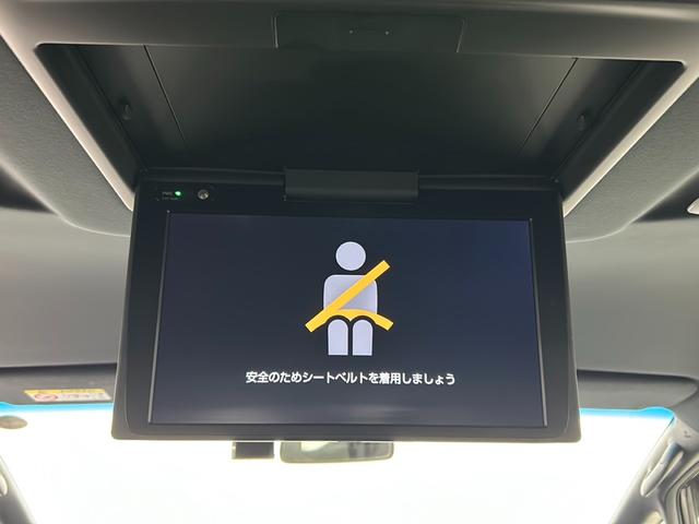 アルファード ２．５Ｓ　タイプゴールドＩＩ　ワンオーナー　フリップダウンモニター　特別仕様車　純正１０型ナビ　シーケンシャルウインカー　バックカメラ　１００Ｖ電源　３眼式ＬＥＤヘッドライト　ＥＴＣ２．０　衝突軽減ブレーキ　両側パワースライドドア（2枚目）