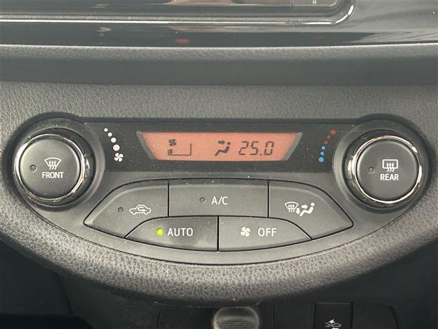 ヴィッツ ハイブリッドＧＲスポーツ　純正ＳＤ７インチナビ　Ｂｌｕｅｔｏｏｔｈオーディオ　先行者お知らせ　車線逸脱　Ｄ席シートヒーター　フルセグＴＶ　ビルトインＥＴＣ　オートハイビーム　ステアリングスイッチ　革巻きステアリング　純正マット（14枚目）