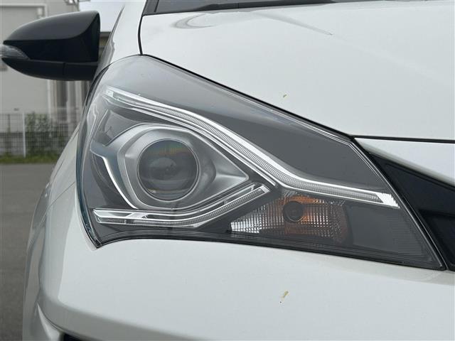 ヴィッツ ハイブリッドＧＲスポーツ　純正ＳＤ７インチナビ　Ｂｌｕｅｔｏｏｔｈオーディオ　先行者お知らせ　車線逸脱　Ｄ席シートヒーター　フルセグＴＶ　ビルトインＥＴＣ　オートハイビーム　ステアリングスイッチ　革巻きステアリング　純正マット（39枚目）