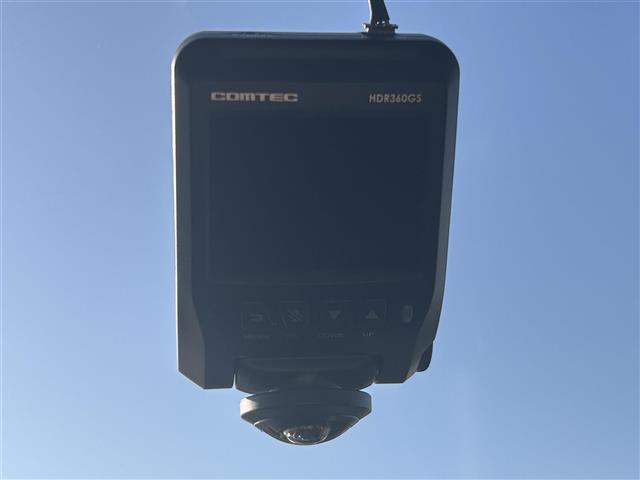 コペン ローブ　社外ＳＤナビ　フルセグＴＶ　ＥＴＣ　ＵＳＢ　ＭＴモード付き　シートヒーター　横滑り防止装置　アイドリングストップ　スマートキー　スペアキー　ＬＥＤヘッドライト　フォグランプ　純正アルミホイール付き（5枚目）