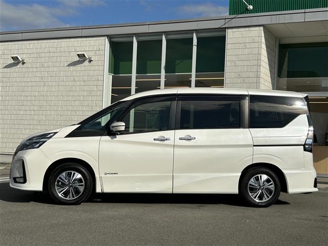 セレナ e-パワー ハイウェイスター プロパイロット 純正9インチナビ アラウンドビューモニター クリアランスソナー ドアバイザー ハンズフリーオートスライドドア USB Bluetooth HDMI LEDヘッドライト フォグランプ(37枚目)