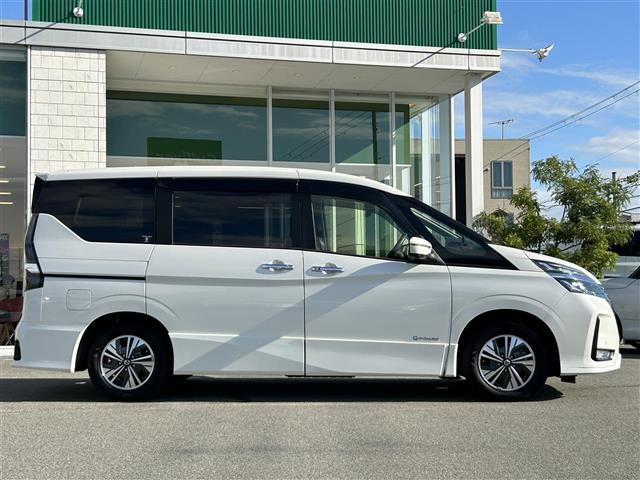 セレナ e-パワー ハイウェイスター プロパイロット 純正9インチナビ アラウンドビューモニター クリアランスソナー ドアバイザー ハンズフリーオートスライドドア USB Bluetooth HDMI LEDヘッドライト フォグランプ(38枚目)