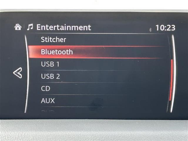 【純正ナビ】専用設計で車内の雰囲気にマッチ。ナビ利用時のマップ表示は見やすく、いつものドライブがグッと楽しくなります。