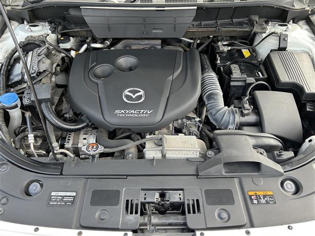 【エンジンルーム】エンジンの調子は良好です。ご納車前にはしっかりとオイル交換・その他油種類の点検補充をさせて頂きます。また、ガリバーでは修復歴のある車は販売いたしません。
