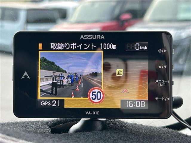 ハイエースバン ロングスーパーＧＬ　社外ナビ　Ｂｌｕｅｔｏｏｔｈ　フルセグＴＶ　バックカメラ　ＣＤ／ＤＶＤ　ステアリングリモコン　フォグランプ　ビルトインＥＴＣ　両側スライドドア　コーナーセンサー　オートライト　ＵＳＢ入力端子（5枚目）